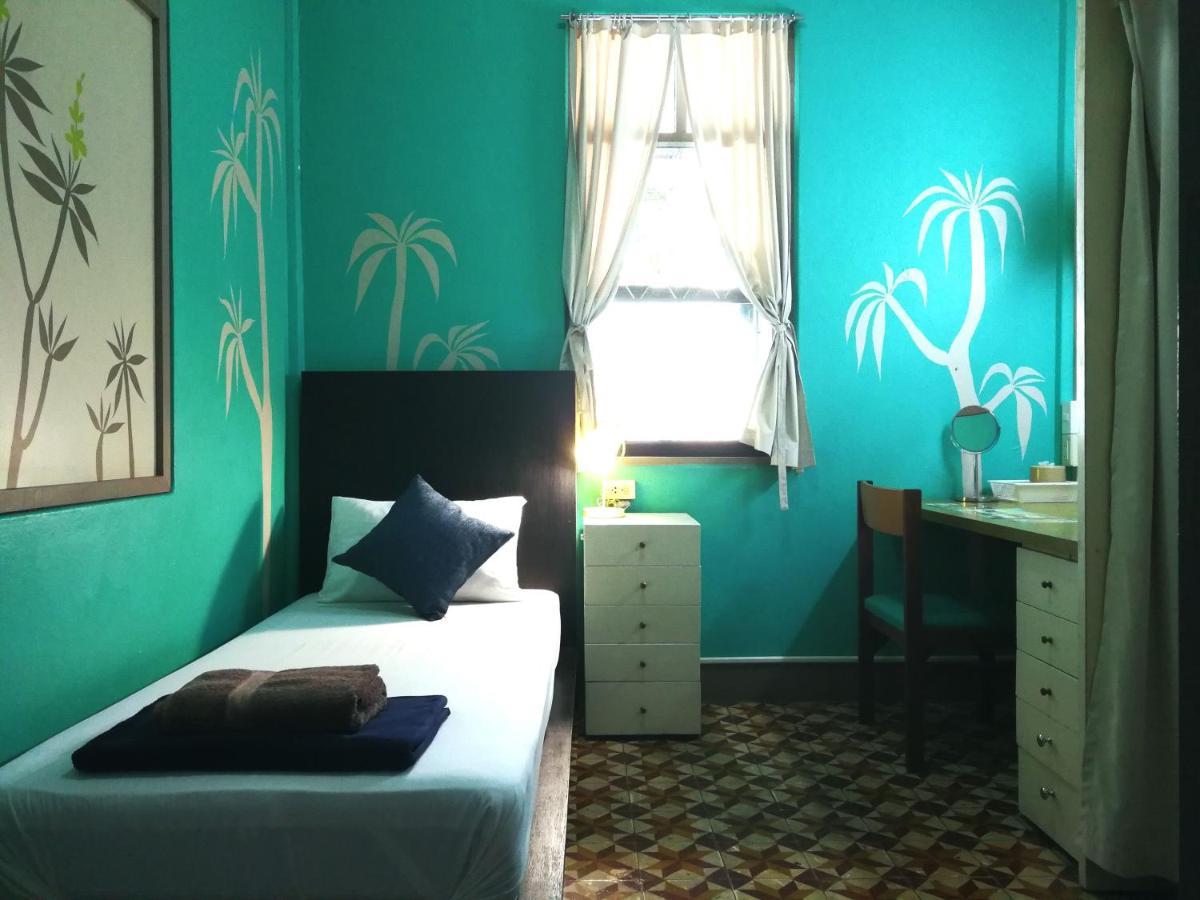 60 Blue House Hotel Чиангмай Екстериор снимка