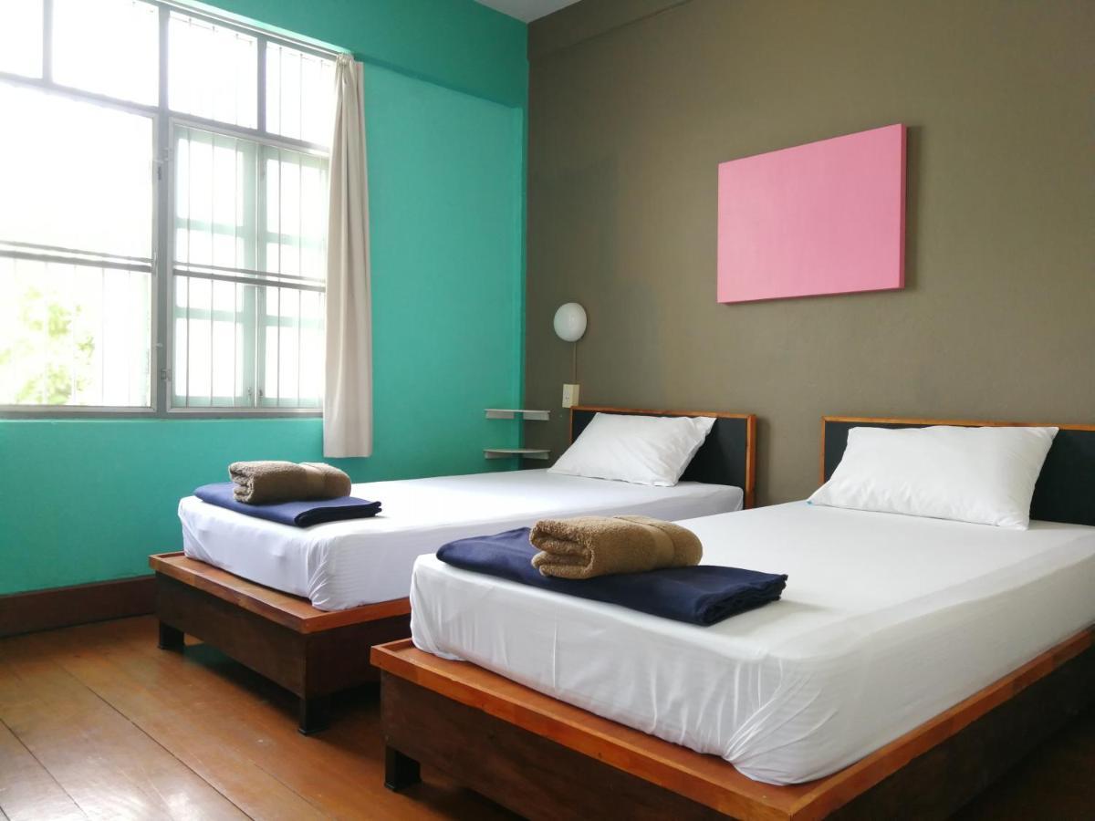 60 Blue House Hotel Чиангмай Екстериор снимка